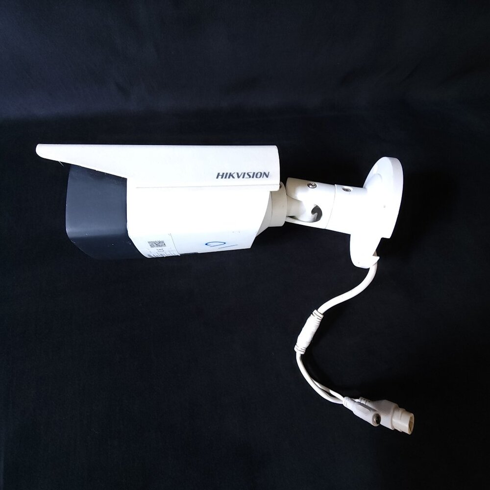 Hikvision 4MP IR Outdoor Housing Bullet IP Network Security Camera DS-2CD2T42WD